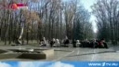 2014 Новости сегодня – В Киеве возложили венки к могиле Неиз...