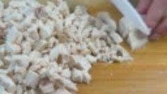 Сырные лeпешки с куриной  грудкой ( рецепт )