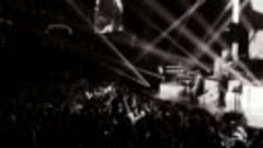 Pitbull Ft. Christina Aguilera - Feel This Moment