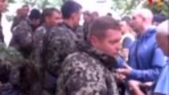 Штурм погранчасти в Луганске Пограничники начали сдаваться о...