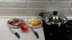 Индейка с яблоками в сковороде ВОК iCook Амвей