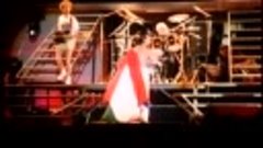 Queen - We Will Rock You (Live In Budapest - corrected versi...