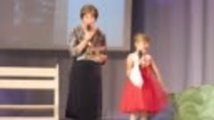 Рита с прабабушкой на городском конкурсе &quot;Бабушки и внуки&quot; (...