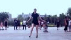 Шафл на каблуках = танцует красавица Цинцин (Qingqing)