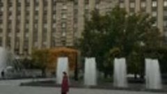 Вот такой красотой окружен памятник Ленина в нашем родном го...