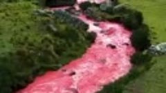 Красная река в долинах Куско, Перу