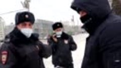Полиция против пикетчиков в Новосибирске