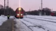 В Ульяновск прибыл поезд с эвакуированными людьми из ДНР и Л...