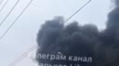 🇺🇦‼️На окраине Харькова после взрыва начался сильный пожар...
