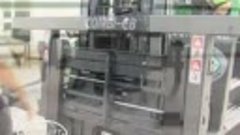 CombiLift CB Spreader Bar in Operation - YouTube