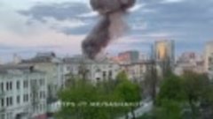 Подписчики из Киева сообщают, что три ракетных удара были на...