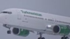 Turkmenistan Airlines EZ-AO19 Boeing 737-800 passes through ...