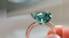 Серебряное кольцо FERIAS с зелёным кварцем 
