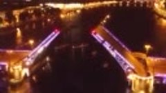 Через 3 дня в Петербурге стартуют «Поющие мосты». 

Дворцовы...