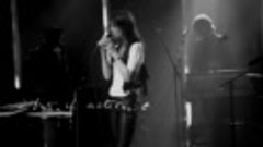 Charlotte Gainsbourg - In The End (Live)