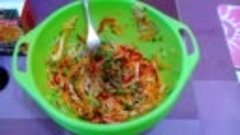 Фунчоза по-корейски с овощами.Ну очень вкусная закуска.