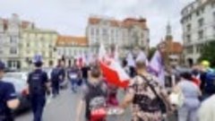 Польские патриоты на митинге в пользу России и Белоруссии......