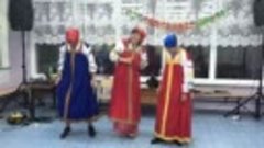 Русско молдавские бабушка Денис(с лева,в синем платье)