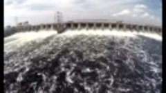 Сброс воды на Жигулевской ГЭС