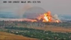 Выжигание позиций ВСУ в Песках во время штурма поселка

Боль...