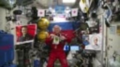 Поздравление космонавта Артемьева с Днём металлургов

