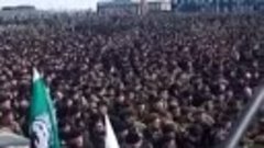В Ханкале (Чечня) 20000 мужчин собрались, чтобы поздравить В...