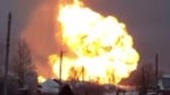 В России утечка газа и масштабный пожар на газопроводе в Чув...