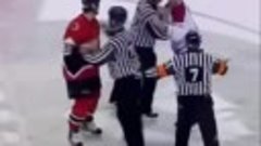 The-most-intense-and-craziest-hockey-fight-ever.mp4