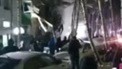 ⚡️Часть дома обрушилась из-за взрыва газа в Нижневартовске. 