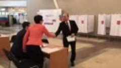 Владимир Путин проголосовал