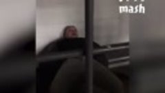 Мужчину задержали за хулиганство в московском метро и он выд...