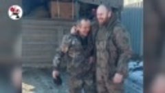 Папка-волонтёр встретил сына-воина на фронте. Real video