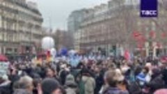 Забастовки против пенсионной реформы во Франции