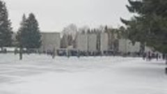 Новосибирск 23 февраля, возложение венков на Монументе Славы...