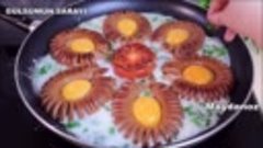 Обалденно вкусное блюдо из яиц и из сосисок.