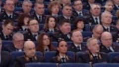 Владимир Путин выступил на расширенном заседании коллегии МВ...