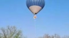 Воздушный шар загорелся в небе недалеко от Мехико