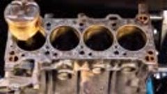 Покадровая съемка разборки мотора Mazda