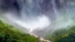 Величественный водопад Анхель, Венесуэла.