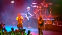 Sum 41 - Introduction to Destruction (Live in London 2001) [...