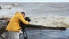 Incredible video - fishing boats in rough sea