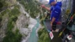 Extreme Bungy Jumping with Cliff Jump Shenanigans! (New Zeal...
