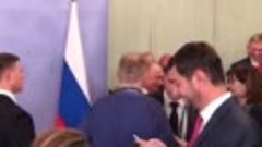 Путин о фильме «Охотник-убийца», где американская подлодка с...