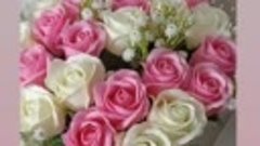 Авторские букеты из 23 роз с гипсофилой 💕
