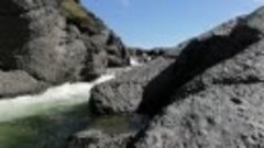 Водопад на речке Халмер-Ю