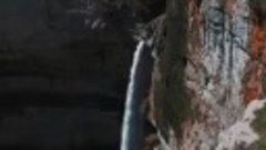 Водопад в Дагестане.