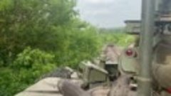 Пара танков Т-90М &quot;Прорыв&quot; уничтожает пункт дислокации проти...
