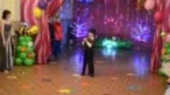 детский танец чарли чаплина на выпуском. Танцует Ксюшинька.