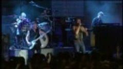 Deep Purple - Smoke On The Water (Live At Montreux 2006)