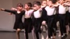 Самые маленькие танцоры ансамбля Сармат. Худ рук. Эдуард Гуг...